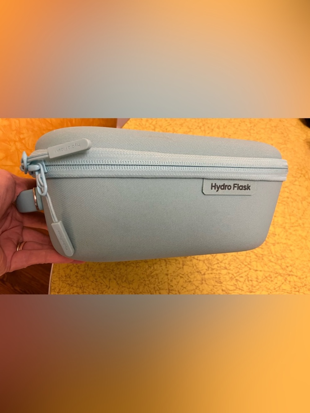 Hydro Flask Pale Blue Kids Lunch Box with Handle - Picture 2 of 9